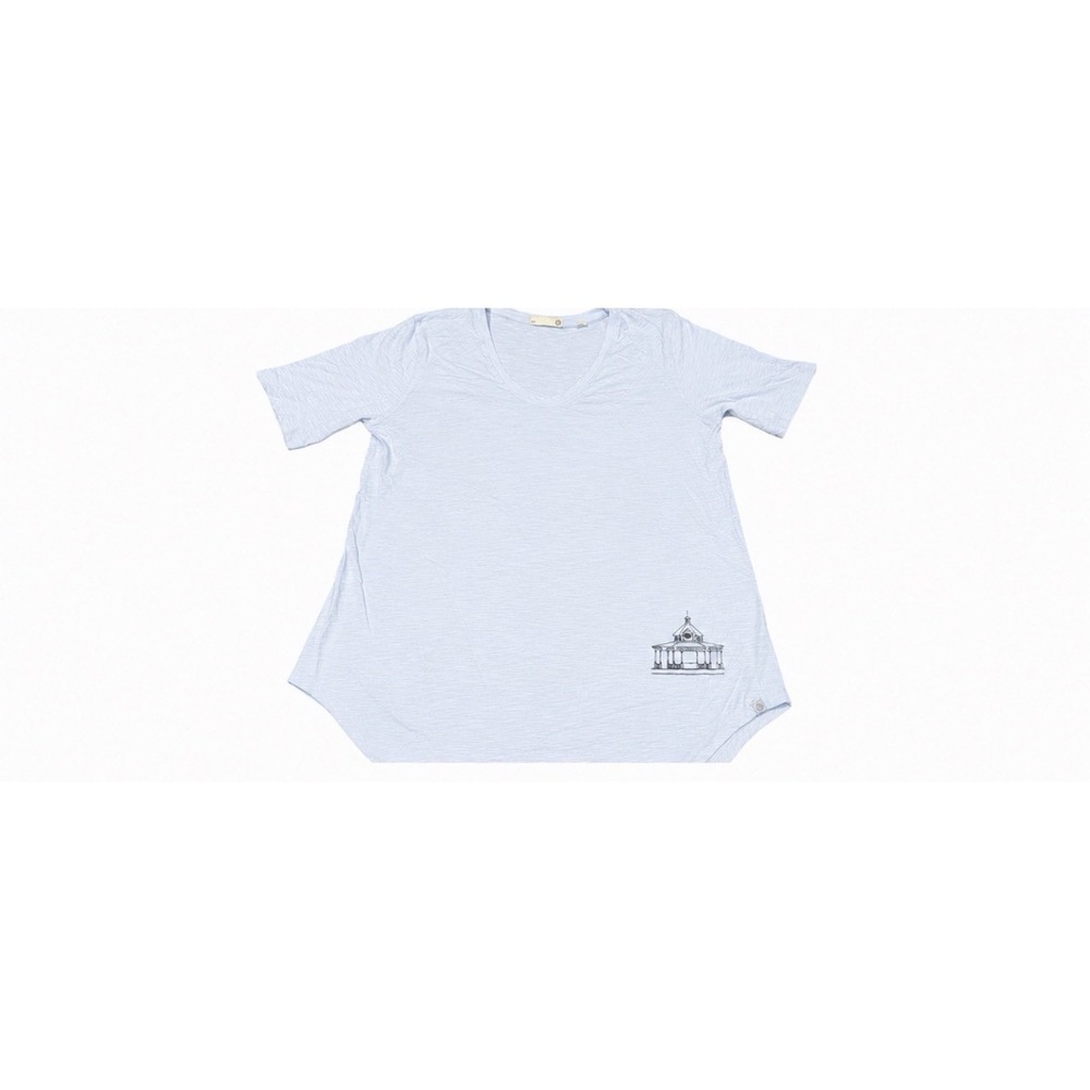 tasc performance Women's S Bamboo Curved Hem Tee Building Graphic Light Blue S